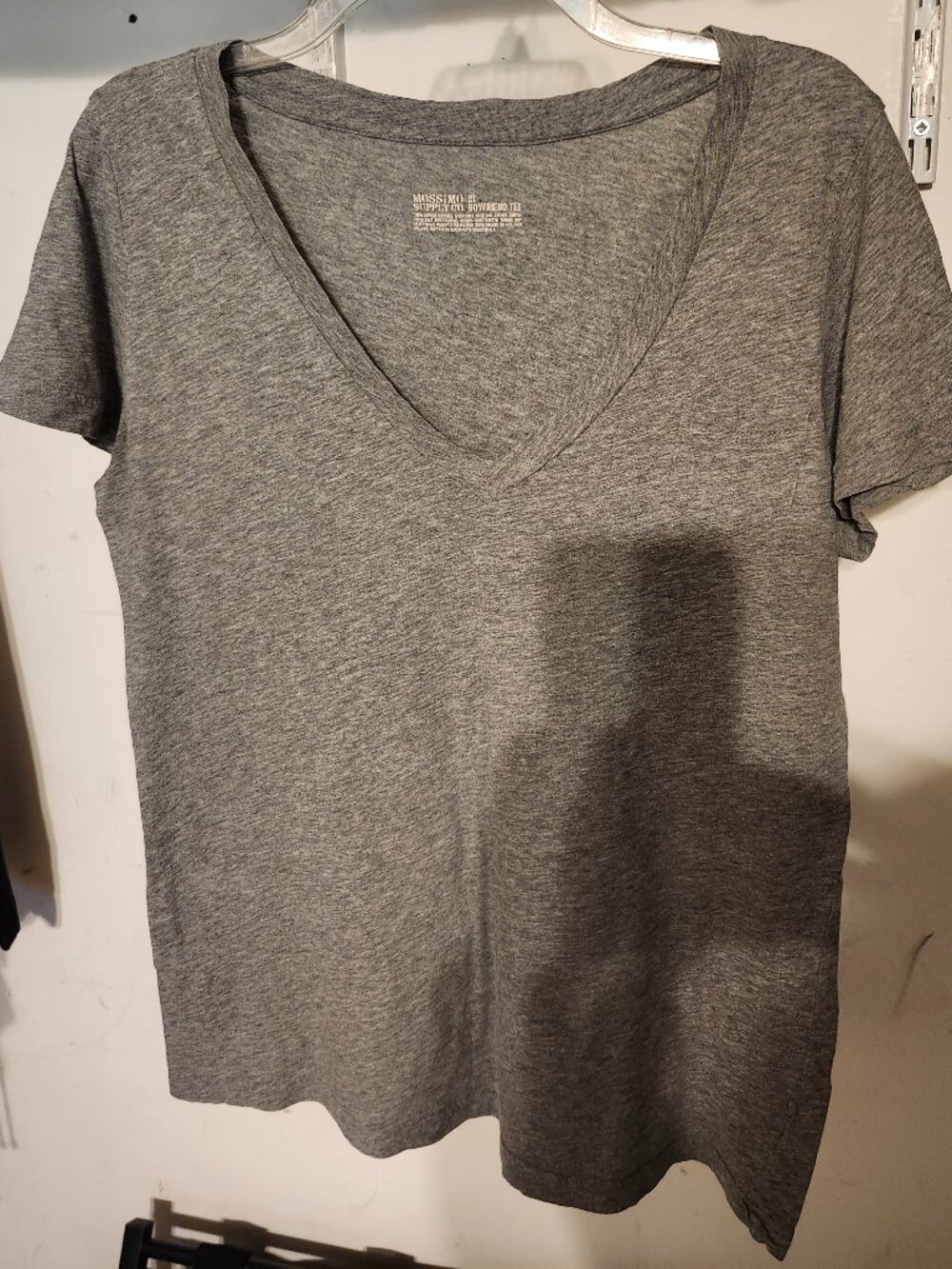 Massimo Women's Boyfriend Tee Gray V-Neck Short Sleeve Size L